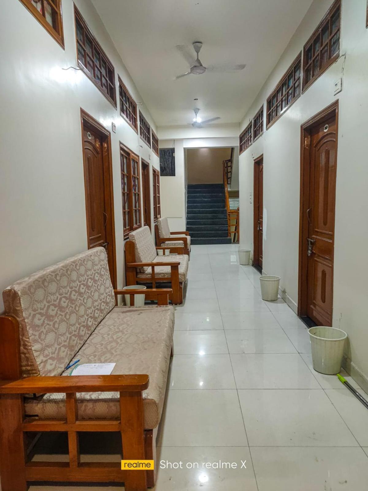 Hotel Pleasure Landmark Ujjain Exterior foto