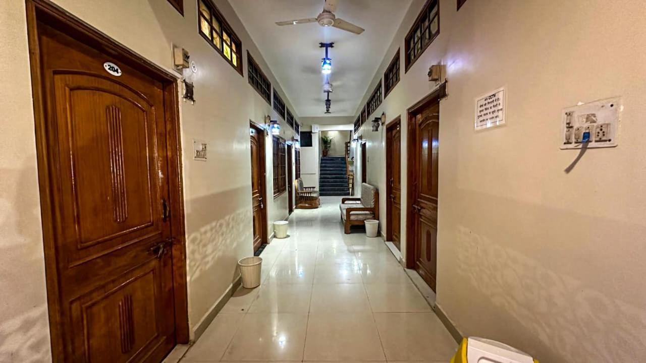 Hotel Pleasure Landmark Ujjain Exterior foto